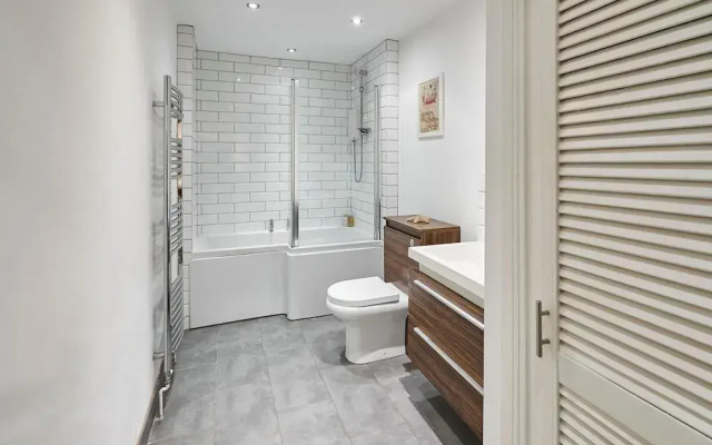 Host Stay Garden Flat