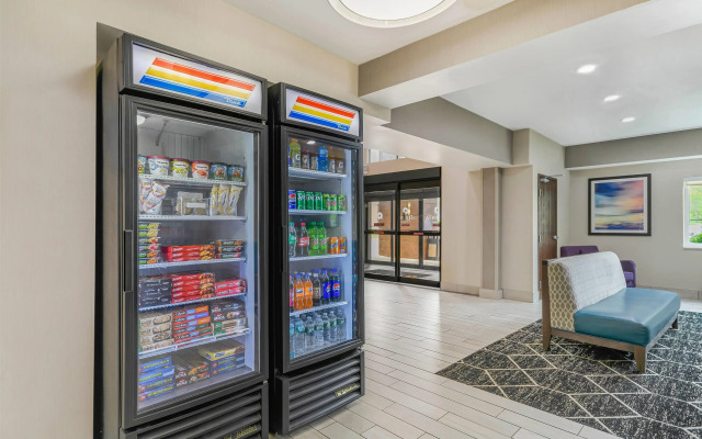 La Quinta Inn & Suites by Wyndham Batavia