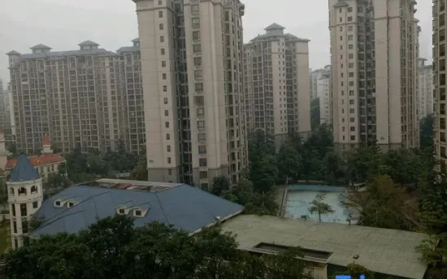 Laiyin Apartment