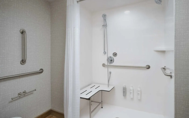 Hampton Inn Towson Downtown