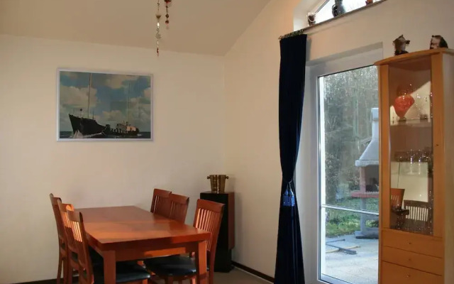 Tidy Holiday Home With Dishwasher, in a Green Area