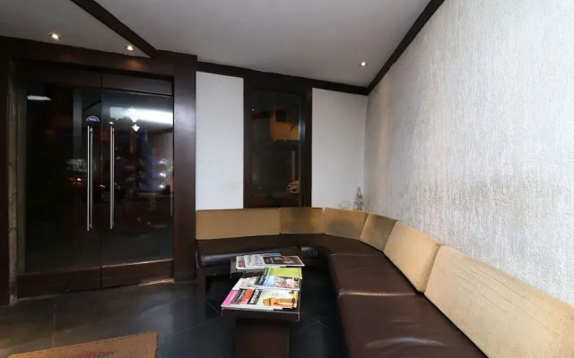 Oyo 663 Hotel Relax Inn