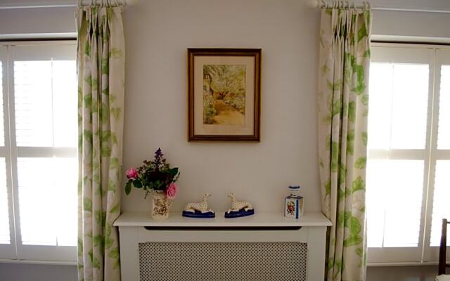 The Hollies Bed and Breakfast