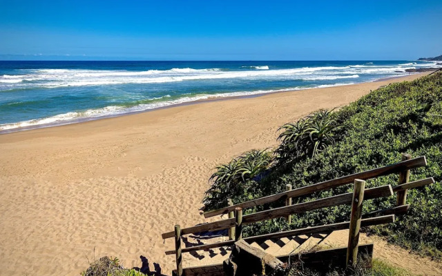 DolphinCoast YOLO Spaces-Ballito Beach House Villa