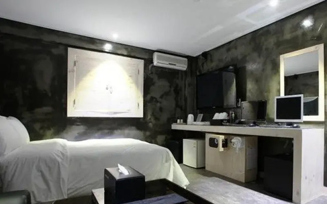 One Night Two Day Hotel