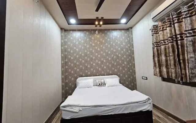 Vinayak Guest House