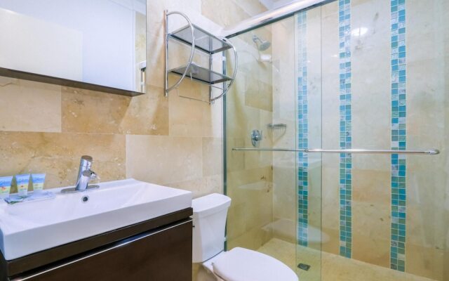 Amazing 1br1ba Condo With Balcony Great Location