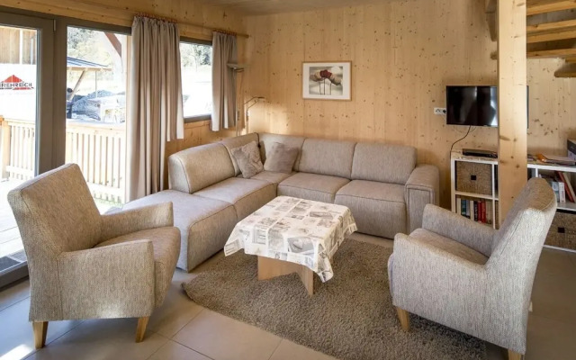 Lovely Chalet With Whirlpool