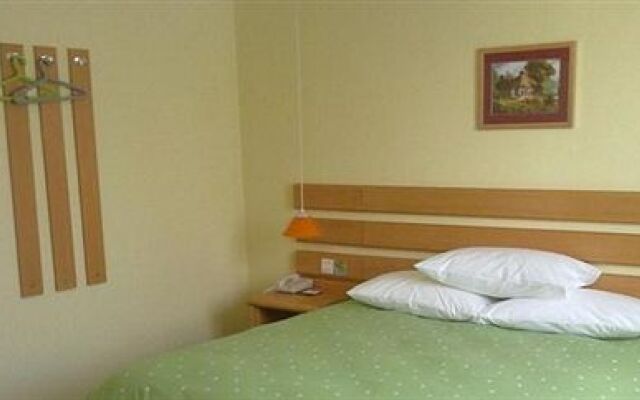 Home Inn Xiamen Tongan Bus Station