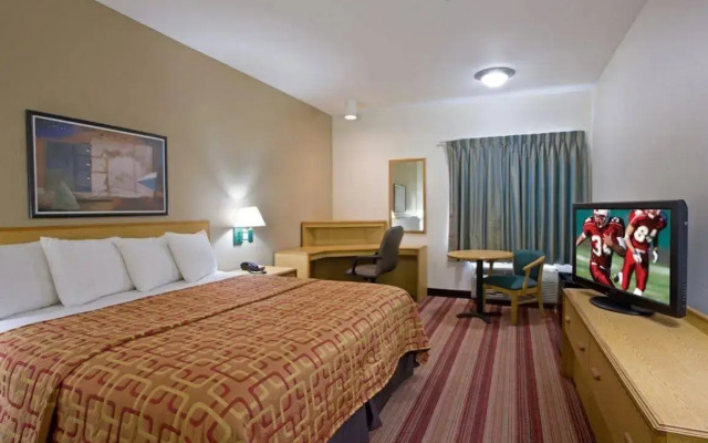 Red Roof Inn PLUS+ Tempe - Phoenix Airport