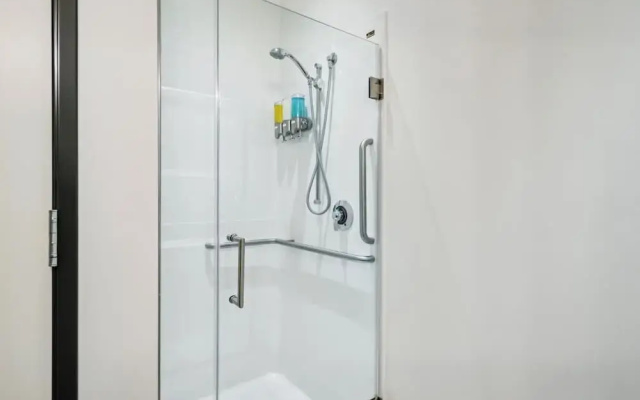 Osprey Suite - 205 in Portland