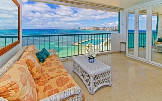 Sans Souci 1006 Studio Bedroom Condo