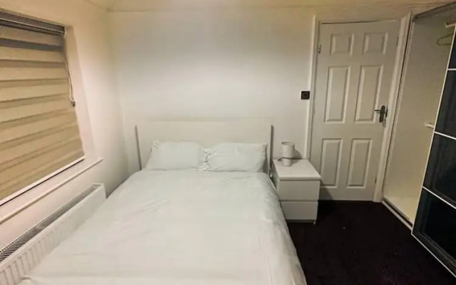 Serenity Haven 4-bed With Hottub,games,gym & More