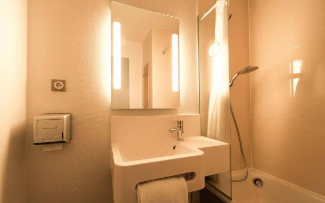 B&B HOTEL Alençon Nord