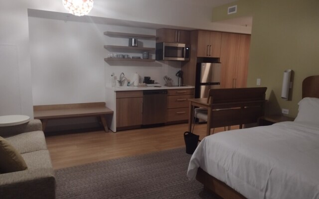 Element Dallas Las Colinas