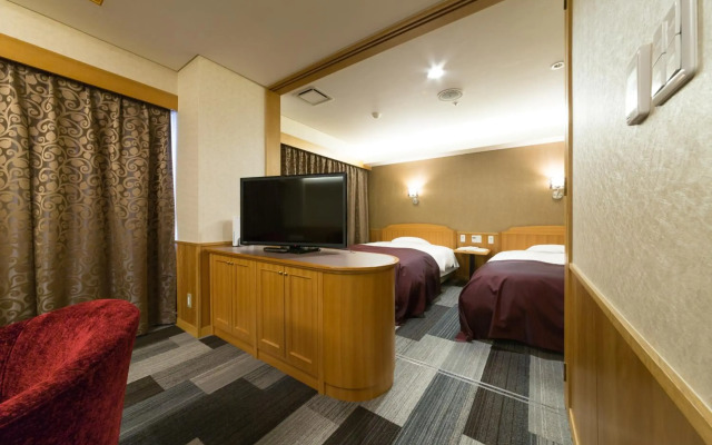 Kochi Pacific Hotel