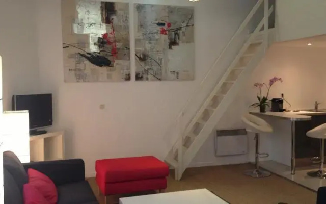 Duplex Cosy Triangle dOr