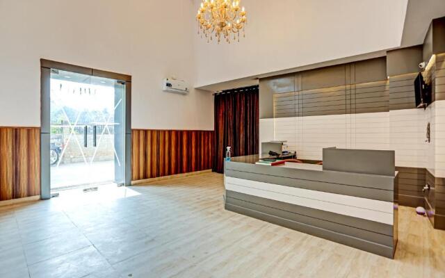 Hotel Noida Grand 58