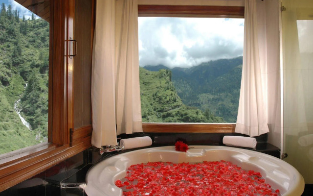 Solang Valley Resort