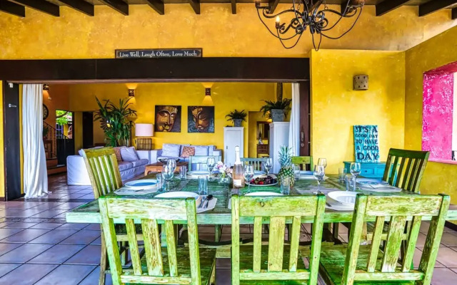 Mexican Style Villa With Private Pool, Free Utilities