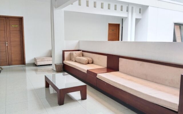 Twin Guest House Grand Wisata