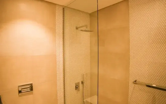 M Executive Hotel & Residence