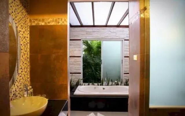 Tachawan Resort & Restaurant