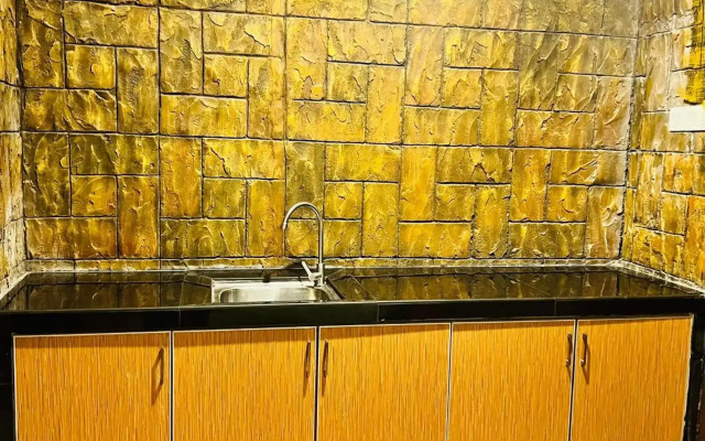 OYO 90134 K Garden Hotel