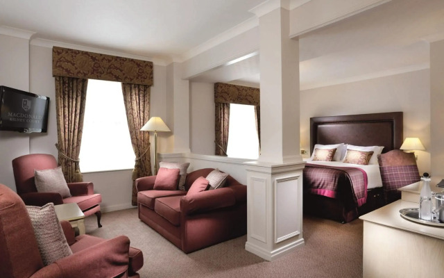 Macdonald Kilhey Court