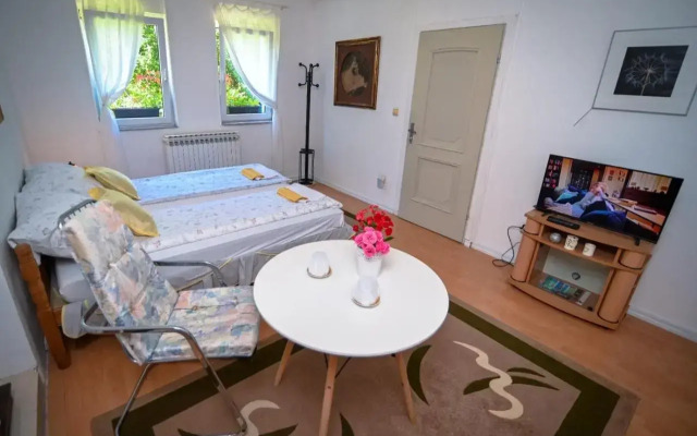 Lalić rooms
