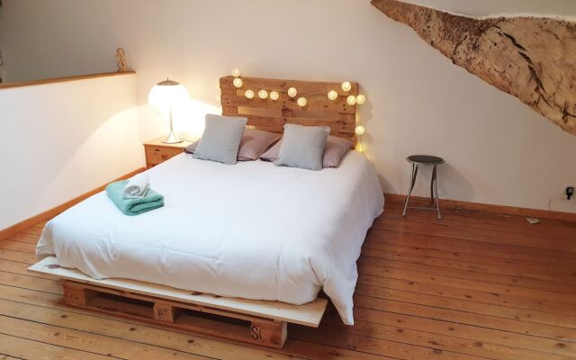 Maison de Ville Confortable Avec Cour Intérieure