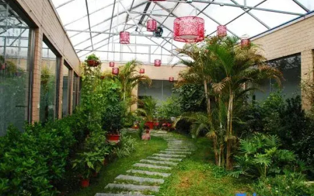 Senmiao Holiday Hotel