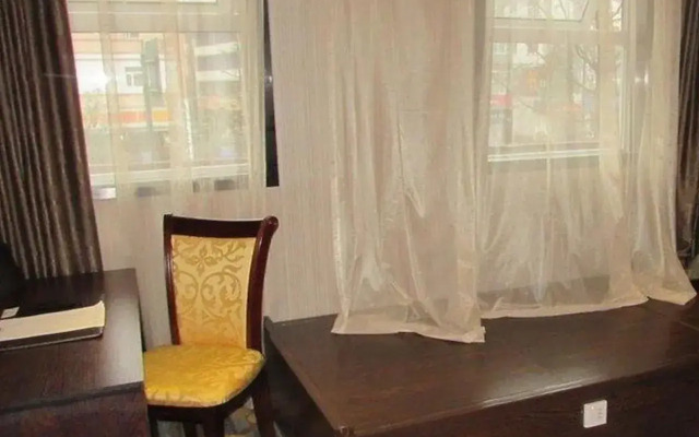 Liwan Holiday Hotel