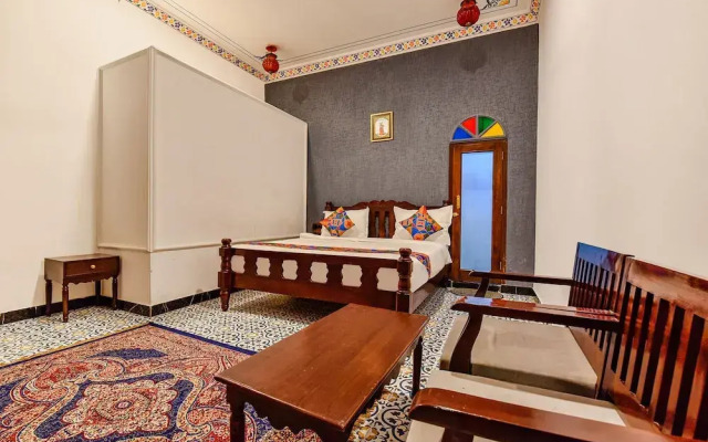 Fabhotel Ambika Chirwa House