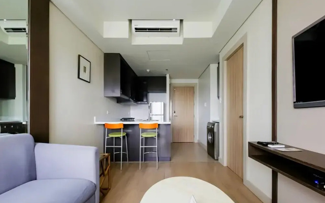 Capital O 804 The Residences at Bonifacio Civic Center