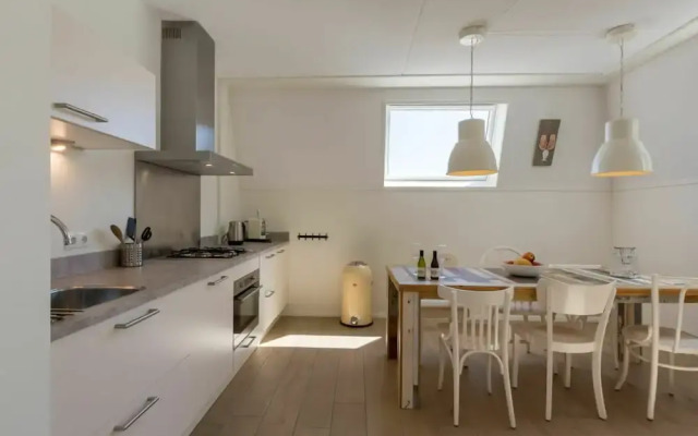 Luxurious Apartment in Koudekerke With Parking
