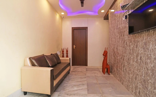 OYO Flagship 28085 99 Kombo Stay