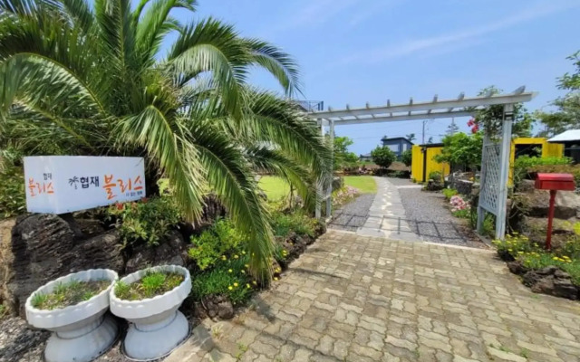 Jeju Hyeopjae Bliss Pension
