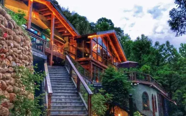 Zuoyun B&B