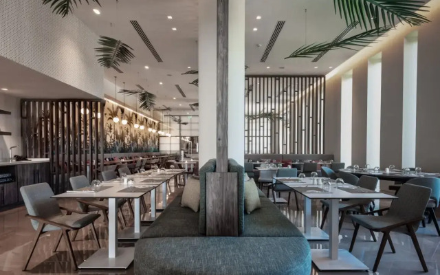 Eden Beach Hotel Club Attica