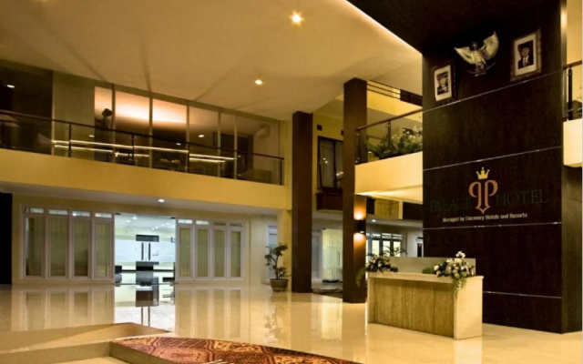 Palace Hotel – Lobby – Cipanas