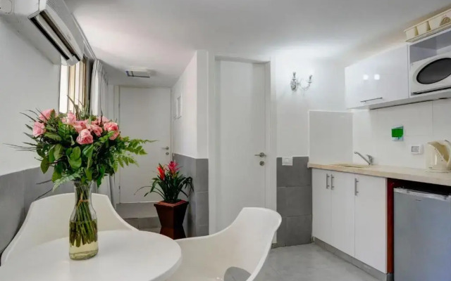 Liber Seashore Suites