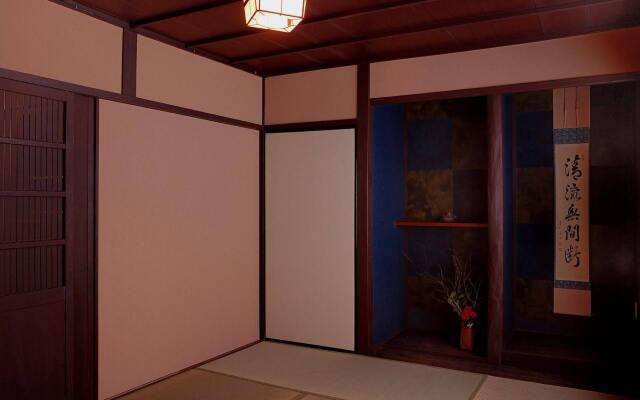 Theatre and Library Residence -Kyoto Imagumano-