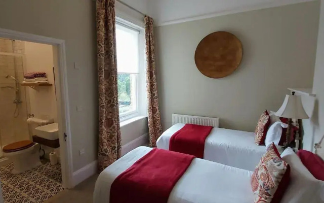 Clarence House Apartments