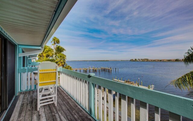 Beach Palms 6B by Anna Maria