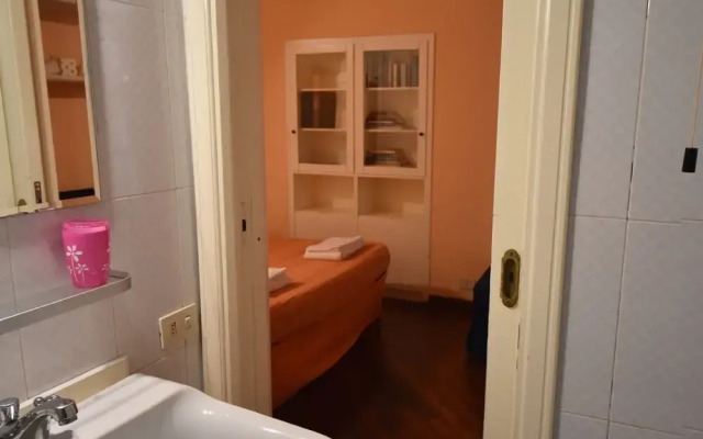 Leone Guesthouse