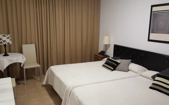 Hostal Residencia Catalina