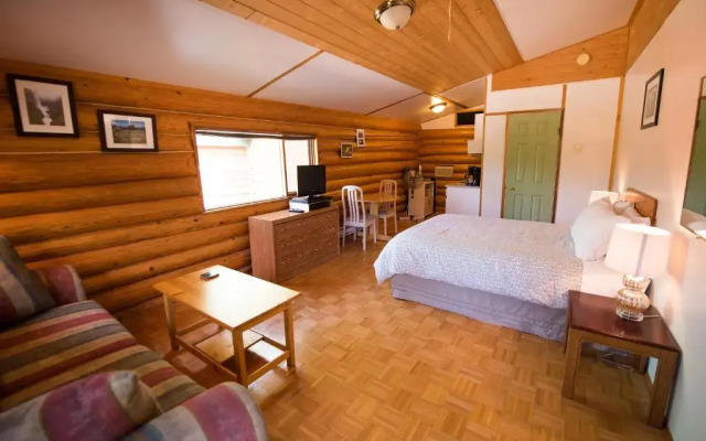 Cedar Haven Resort