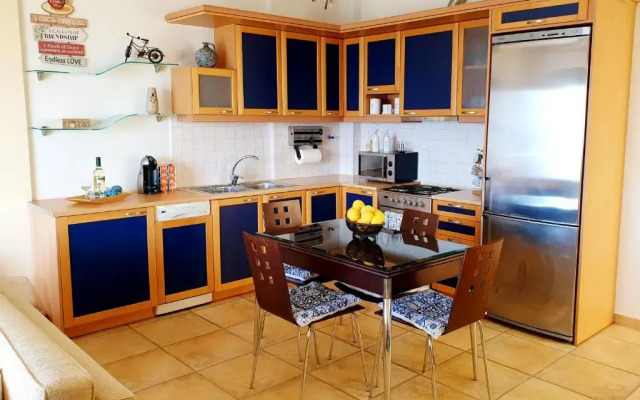 Derveni Seaside Apartments