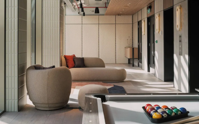Stratford Apartments by Urban Rest